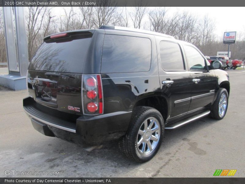Onyx Black / Ebony 2010 GMC Yukon Denali AWD