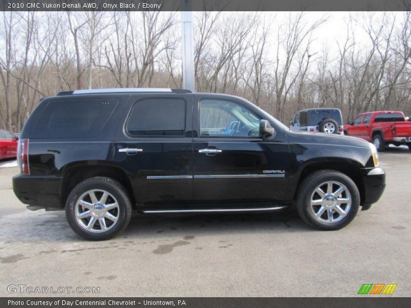 Onyx Black / Ebony 2010 GMC Yukon Denali AWD