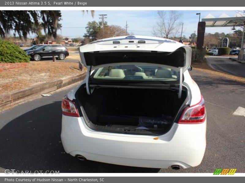 Pearl White / Beige 2013 Nissan Altima 3.5 S
