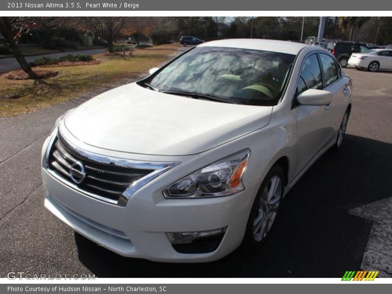 Pearl White / Beige 2013 Nissan Altima 3.5 S