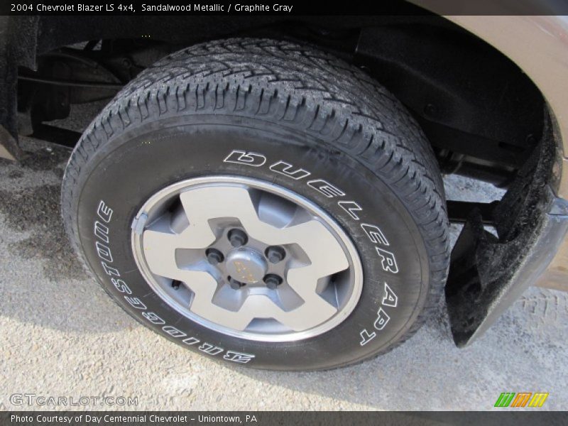 Sandalwood Metallic / Graphite Gray 2004 Chevrolet Blazer LS 4x4