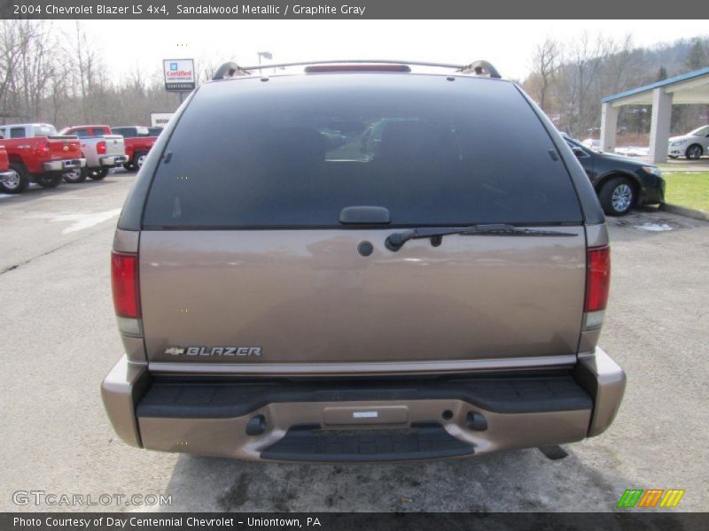 Sandalwood Metallic / Graphite Gray 2004 Chevrolet Blazer LS 4x4