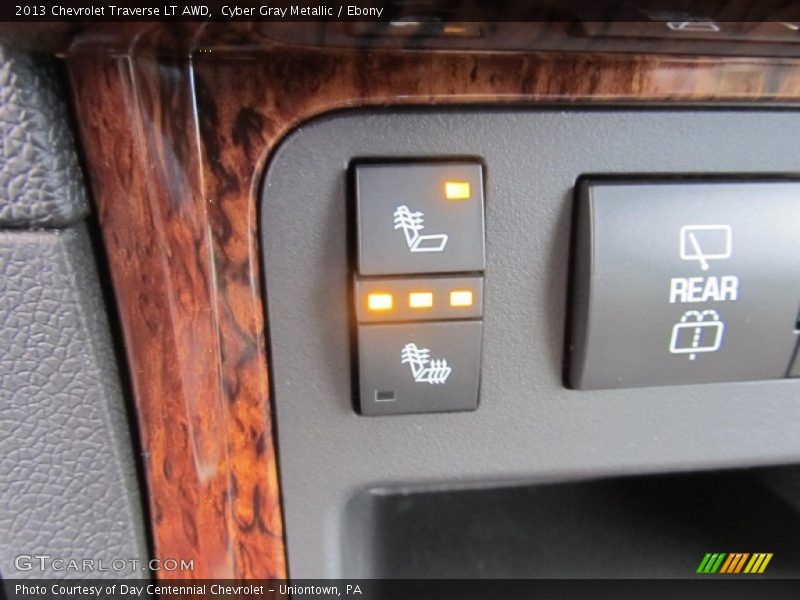 Cyber Gray Metallic / Ebony 2013 Chevrolet Traverse LT AWD