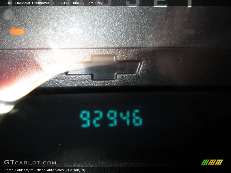 Black / Light Gray 2006 Chevrolet TrailBlazer EXT LS 4x4