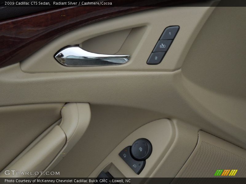 Radiant Silver / Cashmere/Cocoa 2009 Cadillac CTS Sedan