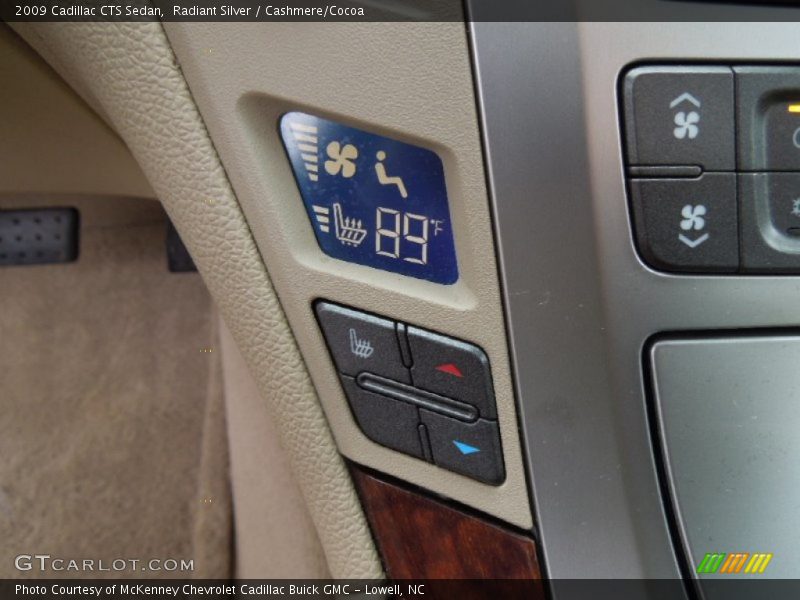 Radiant Silver / Cashmere/Cocoa 2009 Cadillac CTS Sedan