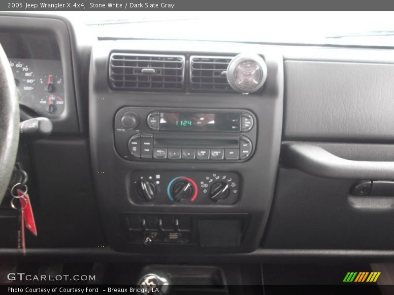 Stone White / Dark Slate Gray 2005 Jeep Wrangler X 4x4