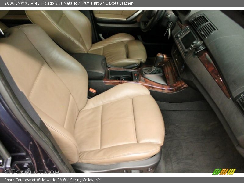 Front Seat of 2006 X5 4.4i