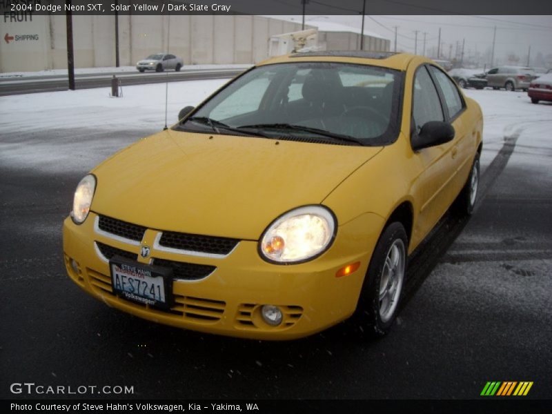 Solar Yellow / Dark Slate Gray 2004 Dodge Neon SXT