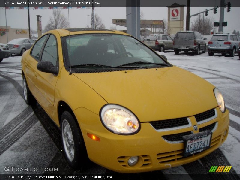 Solar Yellow / Dark Slate Gray 2004 Dodge Neon SXT