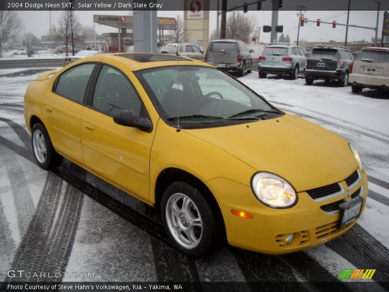 Solar Yellow / Dark Slate Gray 2004 Dodge Neon SXT