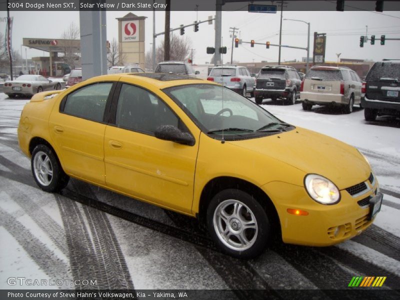 Solar Yellow / Dark Slate Gray 2004 Dodge Neon SXT