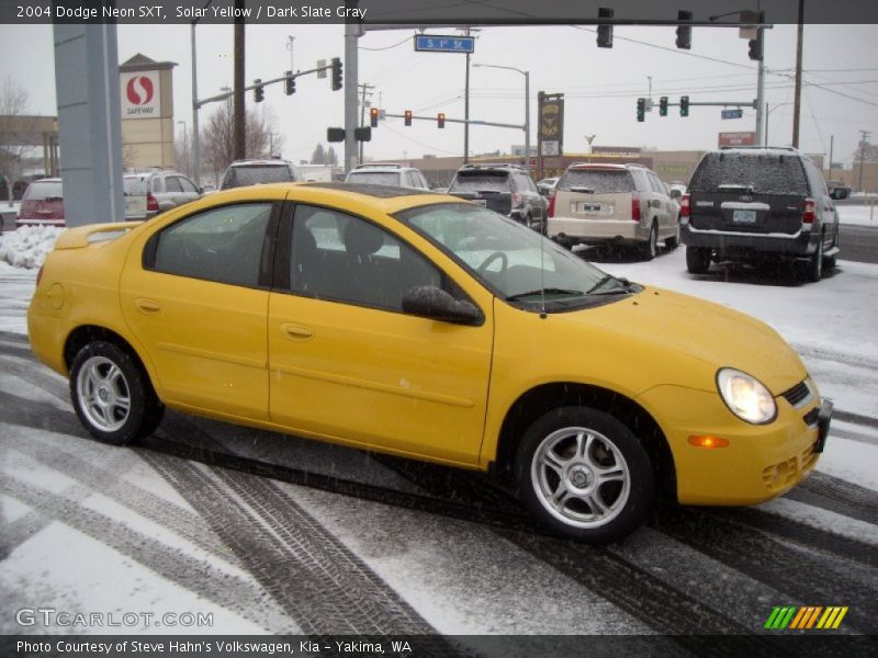 Solar Yellow / Dark Slate Gray 2004 Dodge Neon SXT
