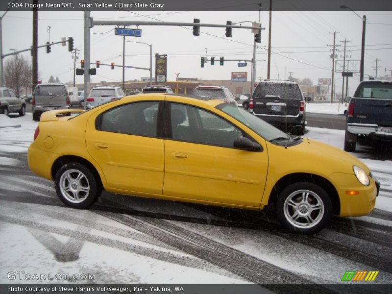 Solar Yellow / Dark Slate Gray 2004 Dodge Neon SXT
