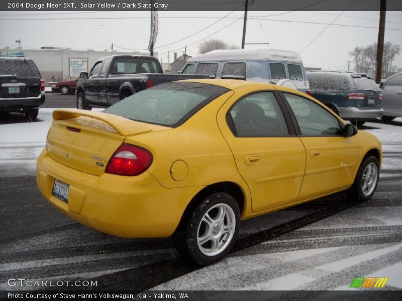 Solar Yellow / Dark Slate Gray 2004 Dodge Neon SXT