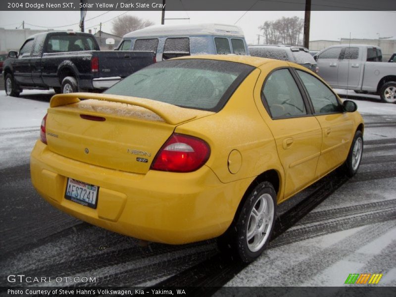 Solar Yellow / Dark Slate Gray 2004 Dodge Neon SXT