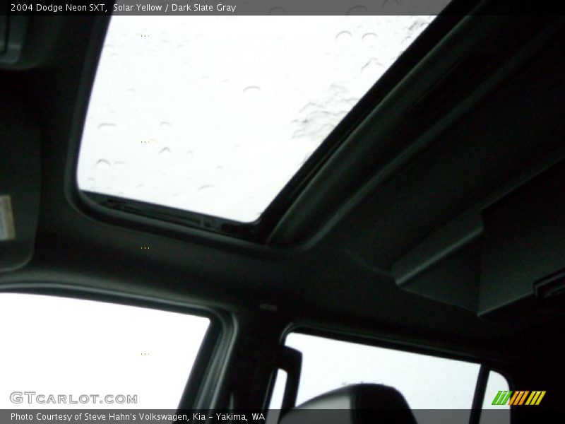 Solar Yellow / Dark Slate Gray 2004 Dodge Neon SXT