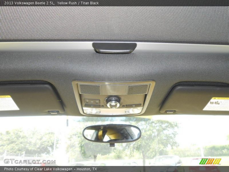 Yellow Rush / Titan Black 2013 Volkswagen Beetle 2.5L