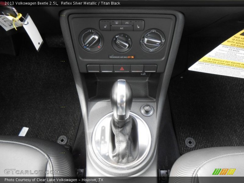Reflex Silver Metallic / Titan Black 2013 Volkswagen Beetle 2.5L