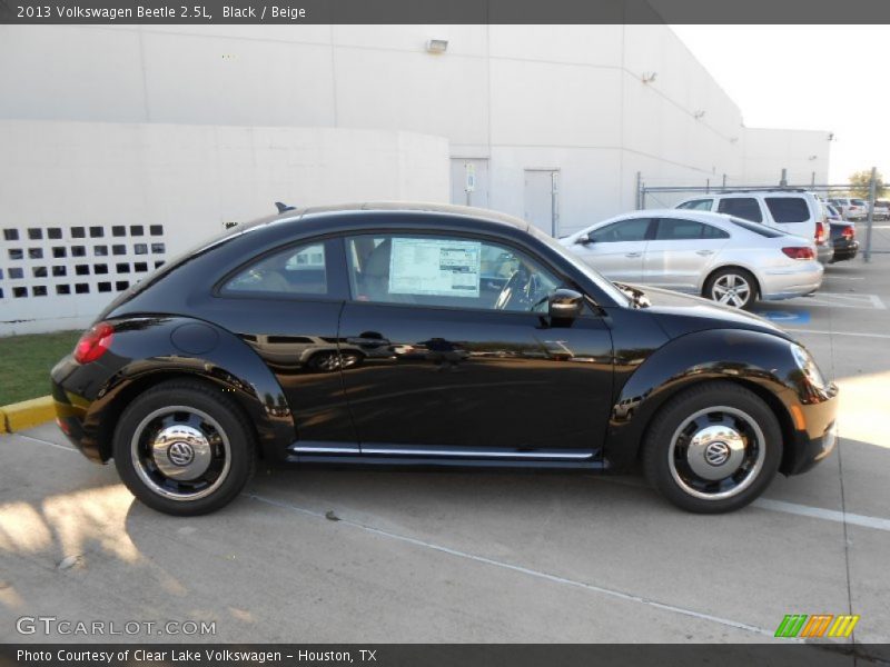 Black / Beige 2013 Volkswagen Beetle 2.5L
