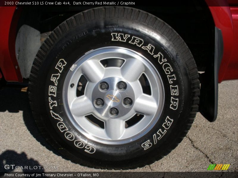 Dark Cherry Red Metallic / Graphite 2003 Chevrolet S10 LS Crew Cab 4x4