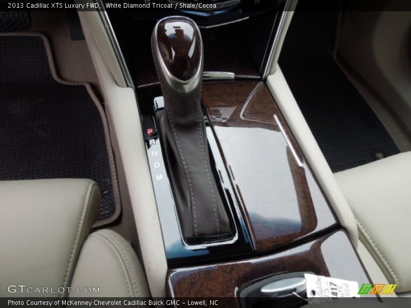 White Diamond Tricoat / Shale/Cocoa 2013 Cadillac XTS Luxury FWD