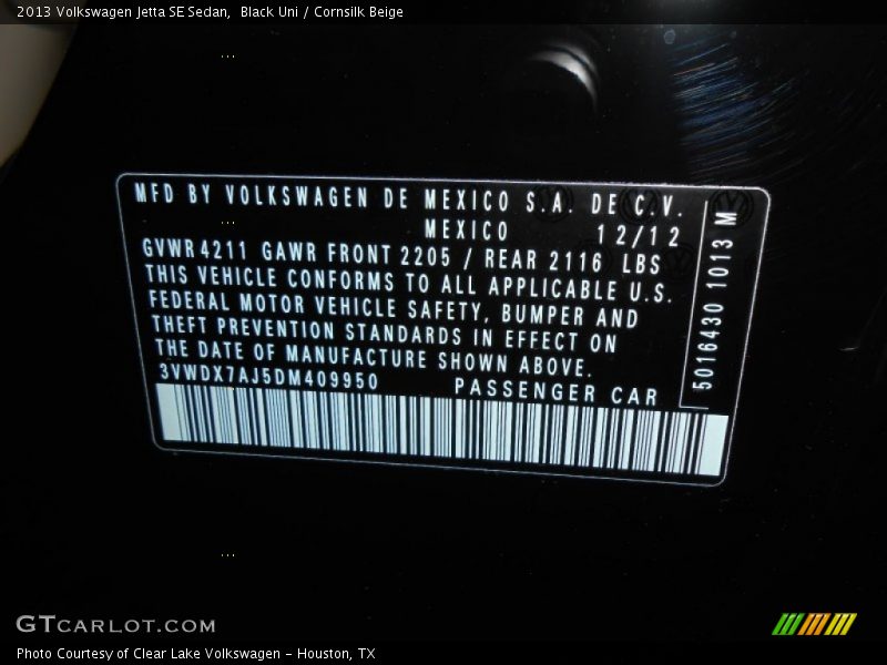 Black Uni / Cornsilk Beige 2013 Volkswagen Jetta SE Sedan