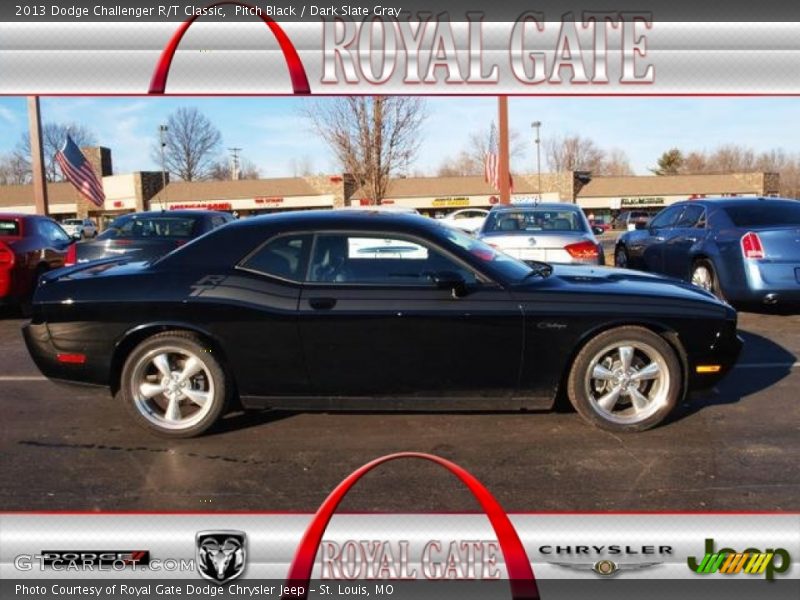 Pitch Black / Dark Slate Gray 2013 Dodge Challenger R/T Classic