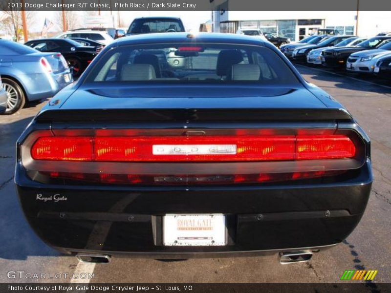 Pitch Black / Dark Slate Gray 2013 Dodge Challenger R/T Classic