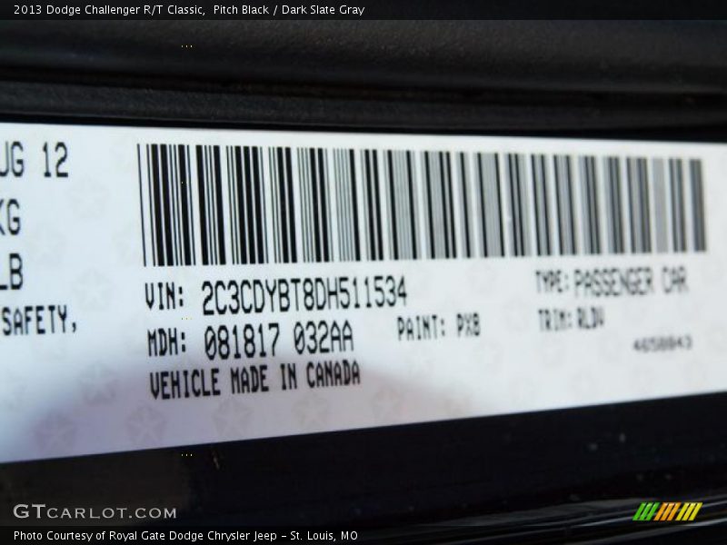 Pitch Black / Dark Slate Gray 2013 Dodge Challenger R/T Classic