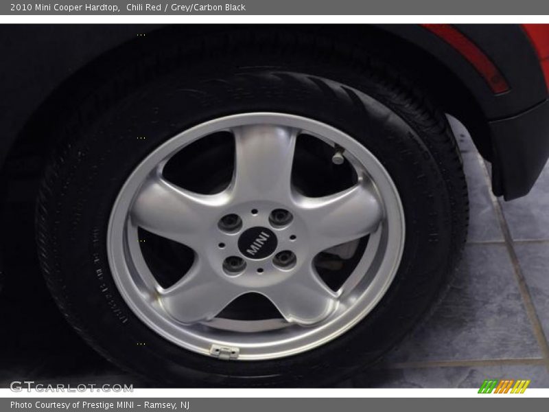 Chili Red / Grey/Carbon Black 2010 Mini Cooper Hardtop