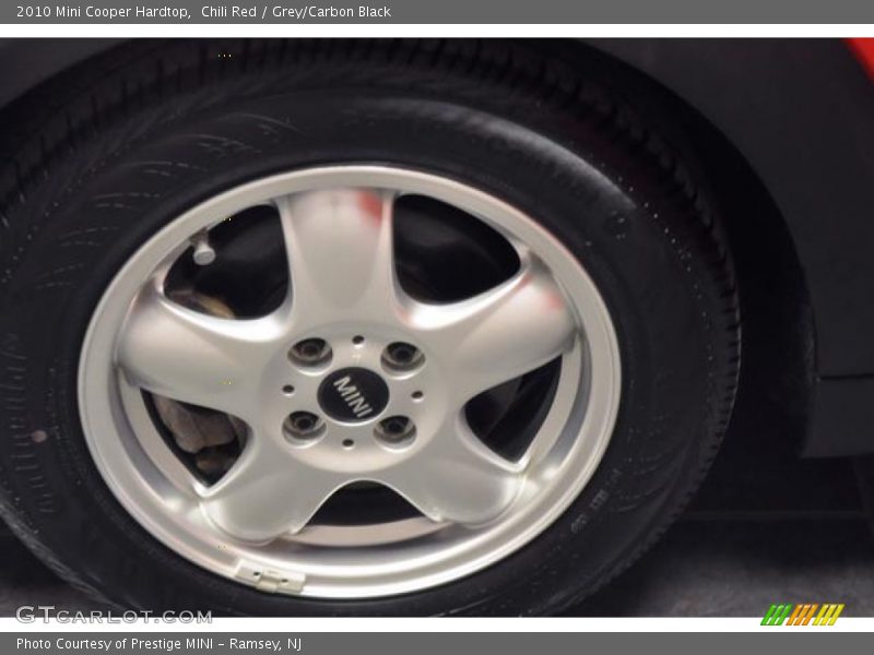 Chili Red / Grey/Carbon Black 2010 Mini Cooper Hardtop