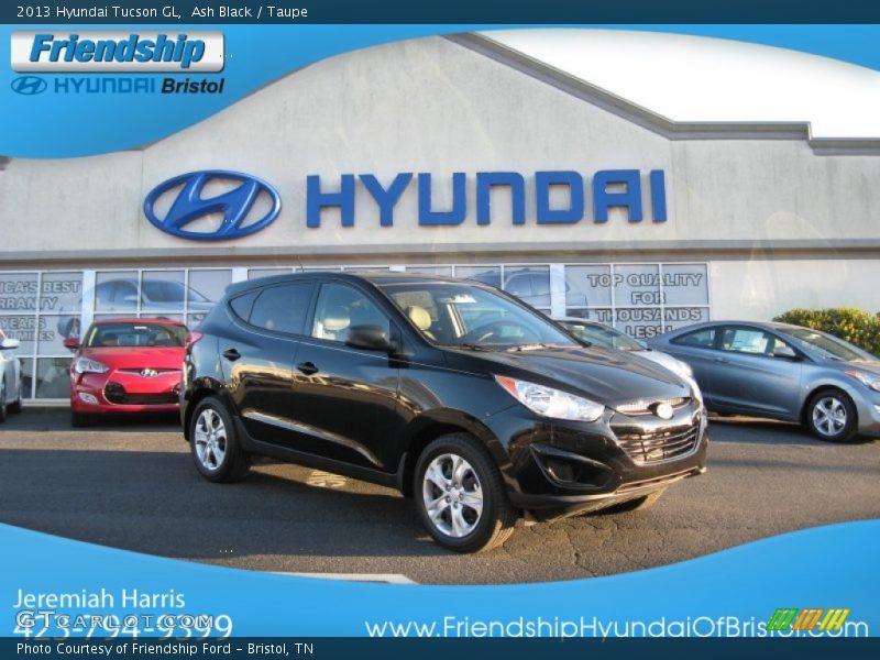 Ash Black / Taupe 2013 Hyundai Tucson GL