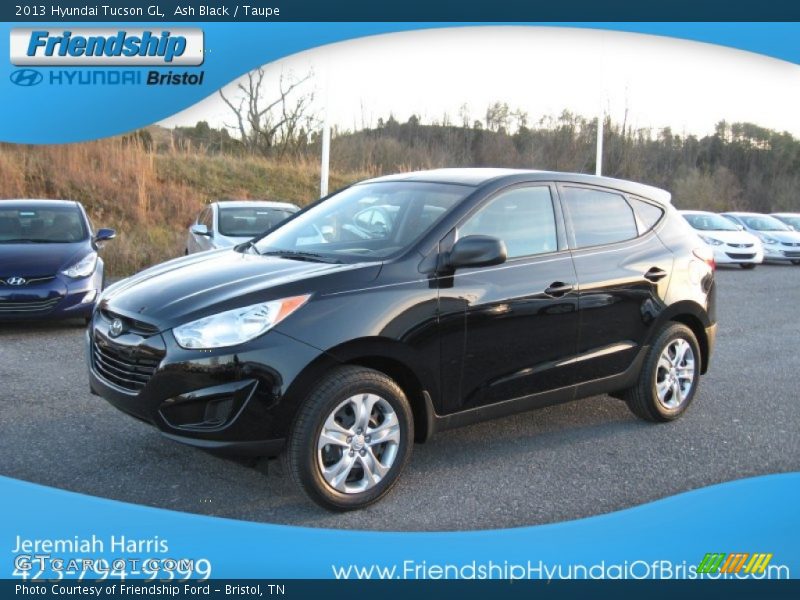Ash Black / Taupe 2013 Hyundai Tucson GL