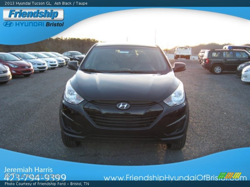 Ash Black / Taupe 2013 Hyundai Tucson GL