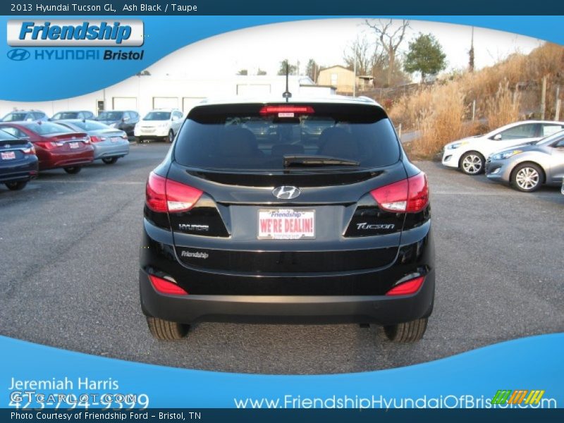 Ash Black / Taupe 2013 Hyundai Tucson GL