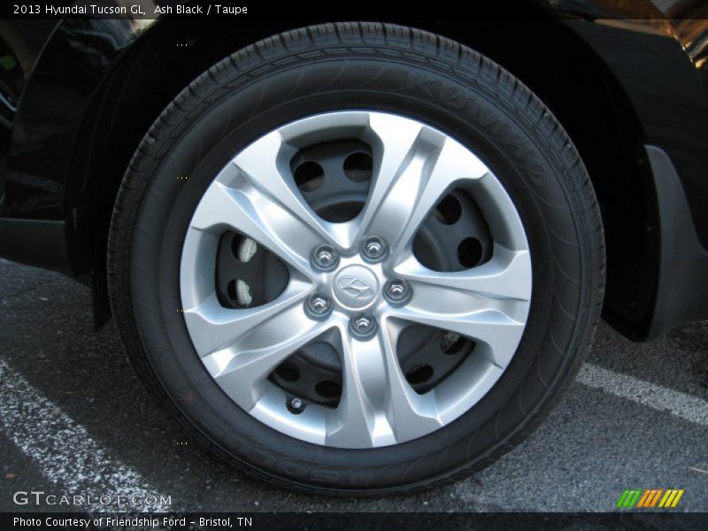  2013 Tucson GL Wheel