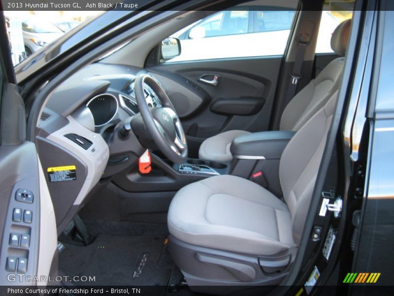  2013 Tucson GL Taupe Interior