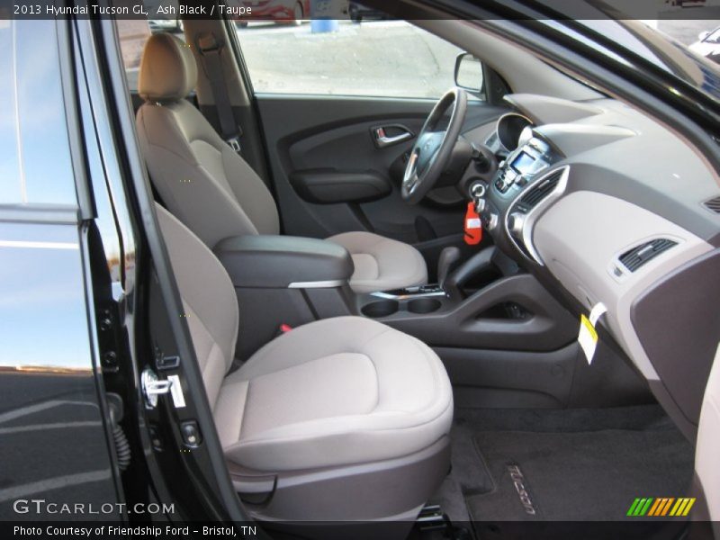  2013 Tucson GL Taupe Interior