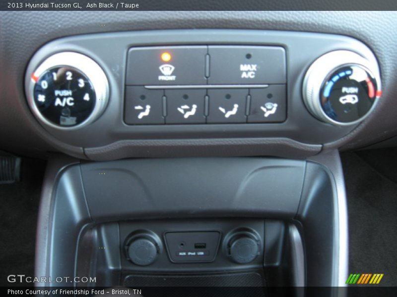 Ash Black / Taupe 2013 Hyundai Tucson GL