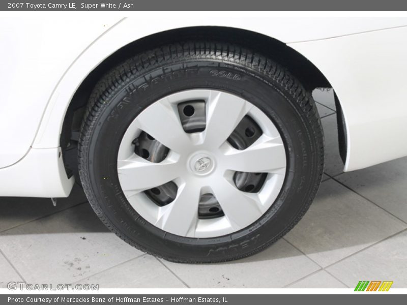 Super White / Ash 2007 Toyota Camry LE