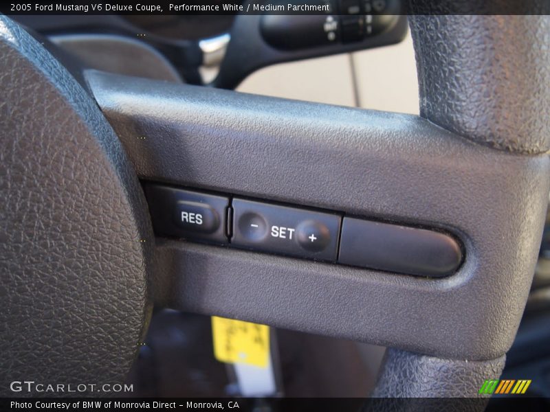Performance White / Medium Parchment 2005 Ford Mustang V6 Deluxe Coupe