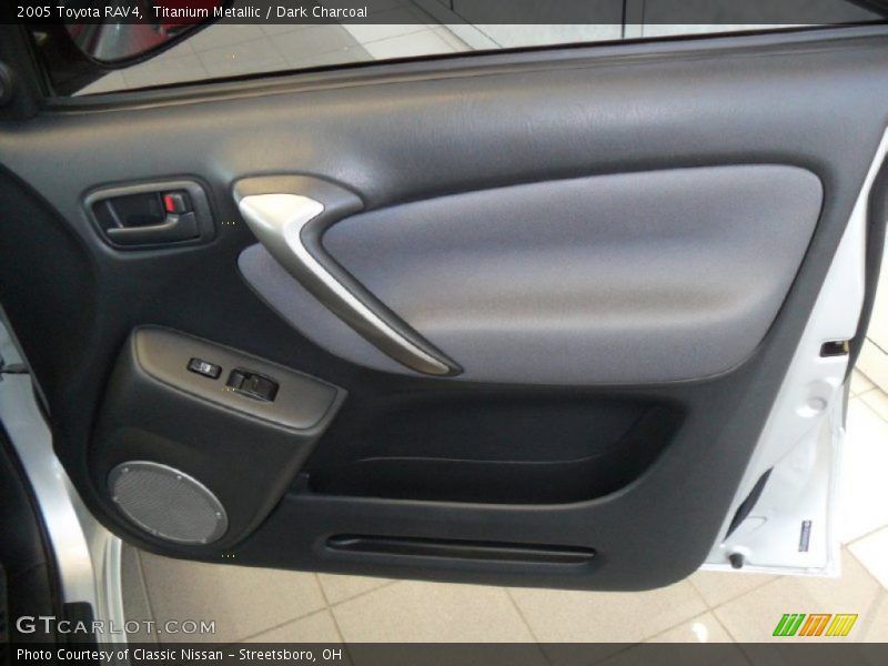 Titanium Metallic / Dark Charcoal 2005 Toyota RAV4