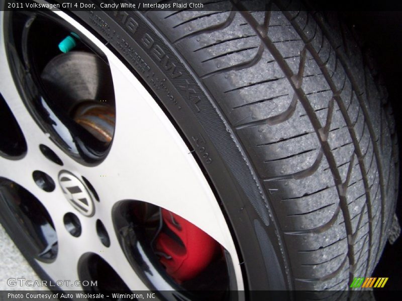 Candy White / Interlagos Plaid Cloth 2011 Volkswagen GTI 4 Door