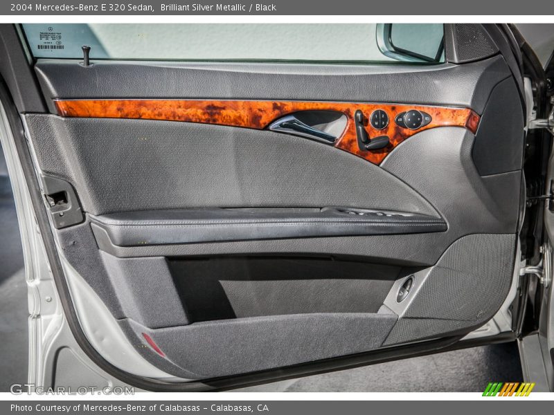Door Panel of 2004 E 320 Sedan