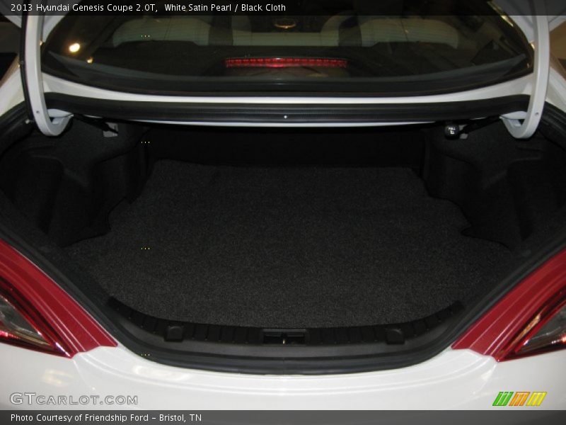 White Satin Pearl / Black Cloth 2013 Hyundai Genesis Coupe 2.0T