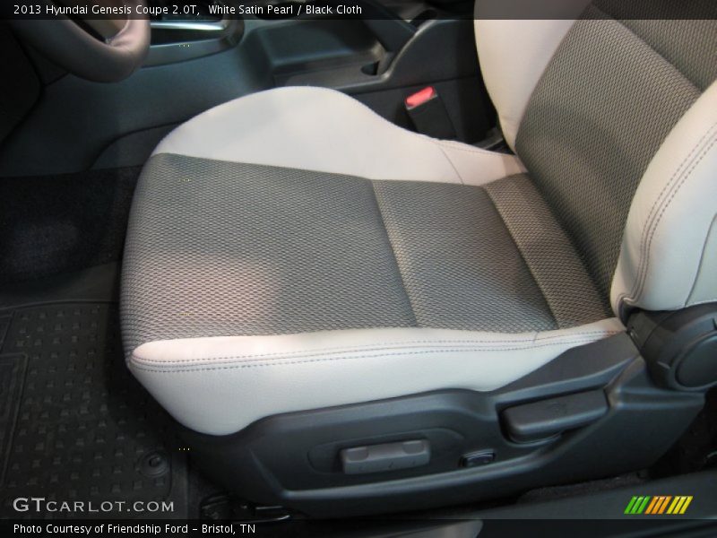 White Satin Pearl / Black Cloth 2013 Hyundai Genesis Coupe 2.0T