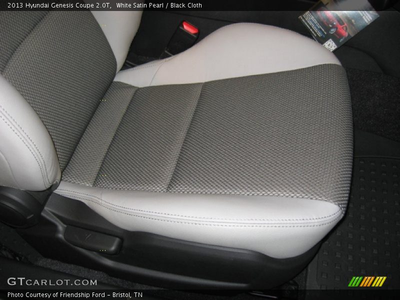 White Satin Pearl / Black Cloth 2013 Hyundai Genesis Coupe 2.0T