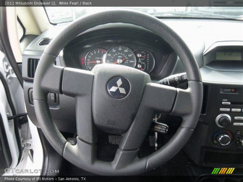 White Pearl / Black 2011 Mitsubishi Endeavor LS