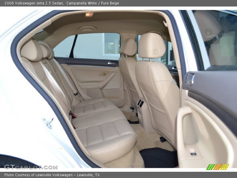 Campanella White / Pure Beige 2006 Volkswagen Jetta 2.5 Sedan
